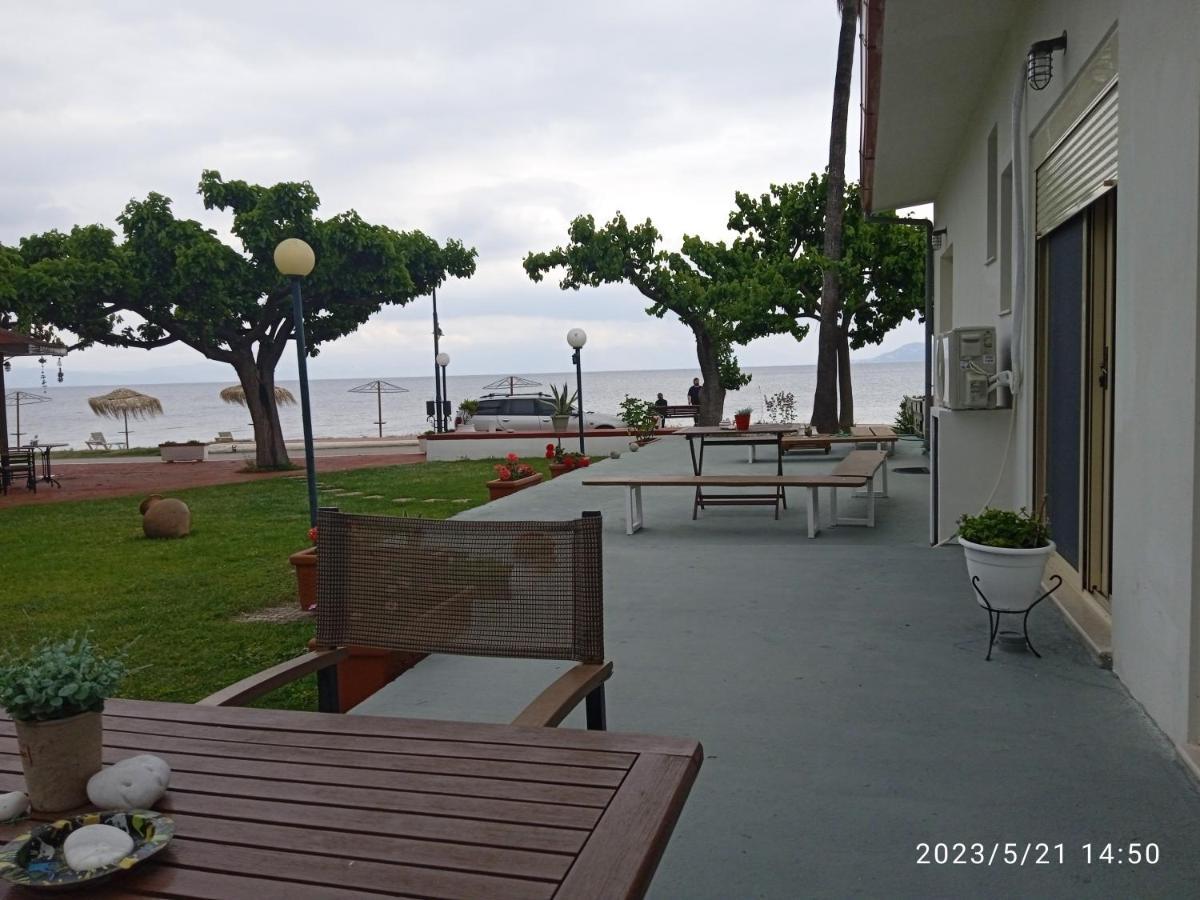 Evoikos Beach & Resort Livanatai Ngoại thất bức ảnh
